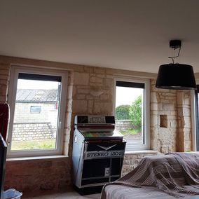 installation de fenêtres en aluminium